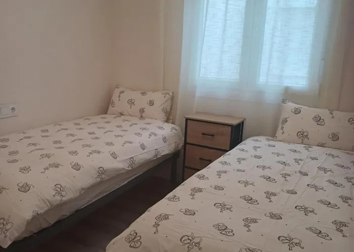 Stylish With Communal Pool Apartment *