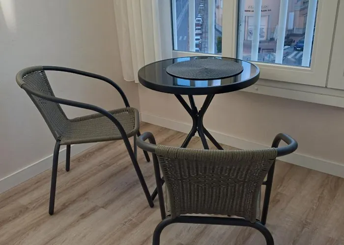 Stylish With Communal Pool Apartment *