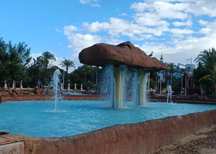 Stylish With Communal Pool Apartment *