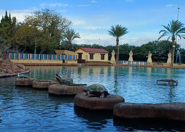 Stylish With Communal Pool Apartment