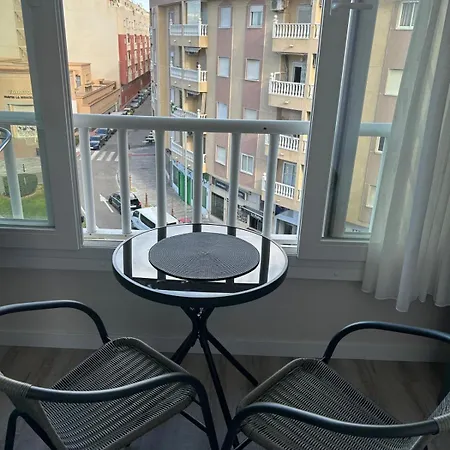 Stylish With Communal Pool Appartement